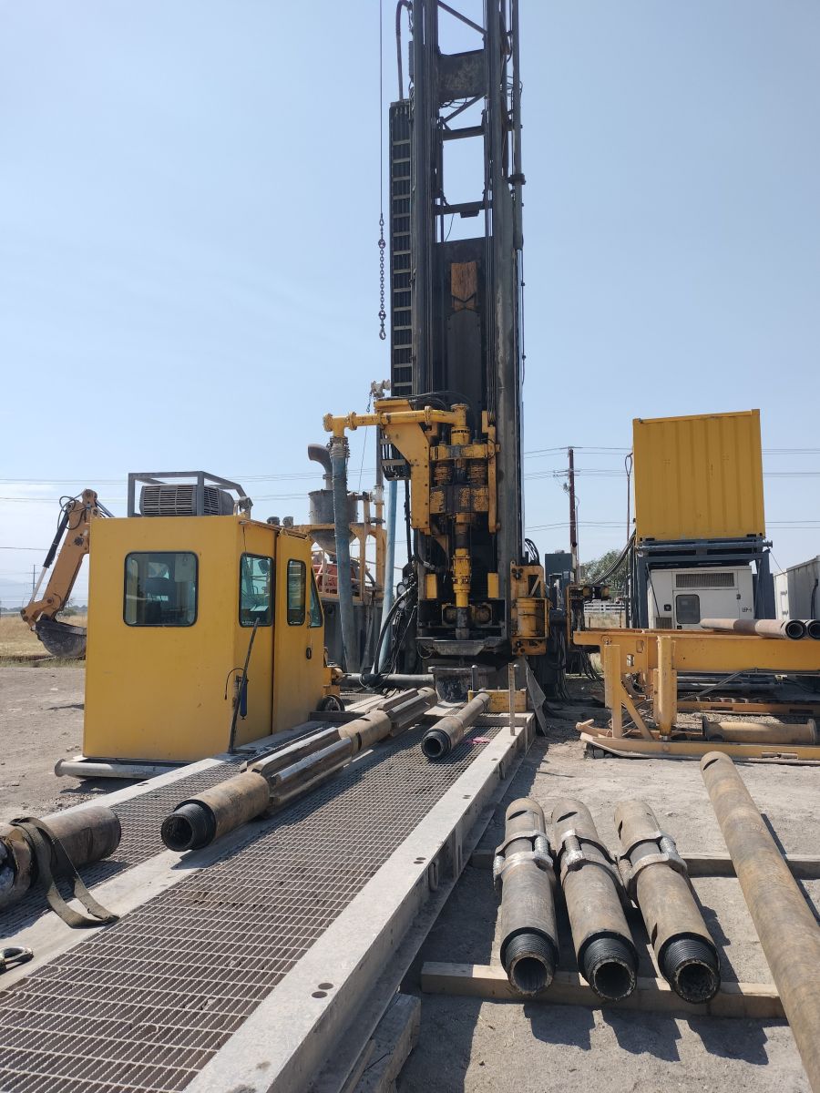 Drill Rig and Drill Piping